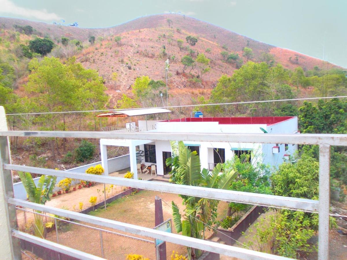 Abrhys Ridge Inn Coron Exteriör bild